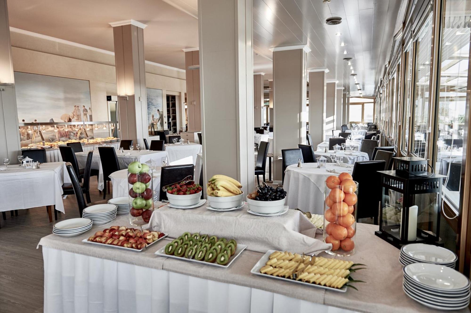 Rouge Hotel International Мілано-Маріттіма Екстер'єр фото