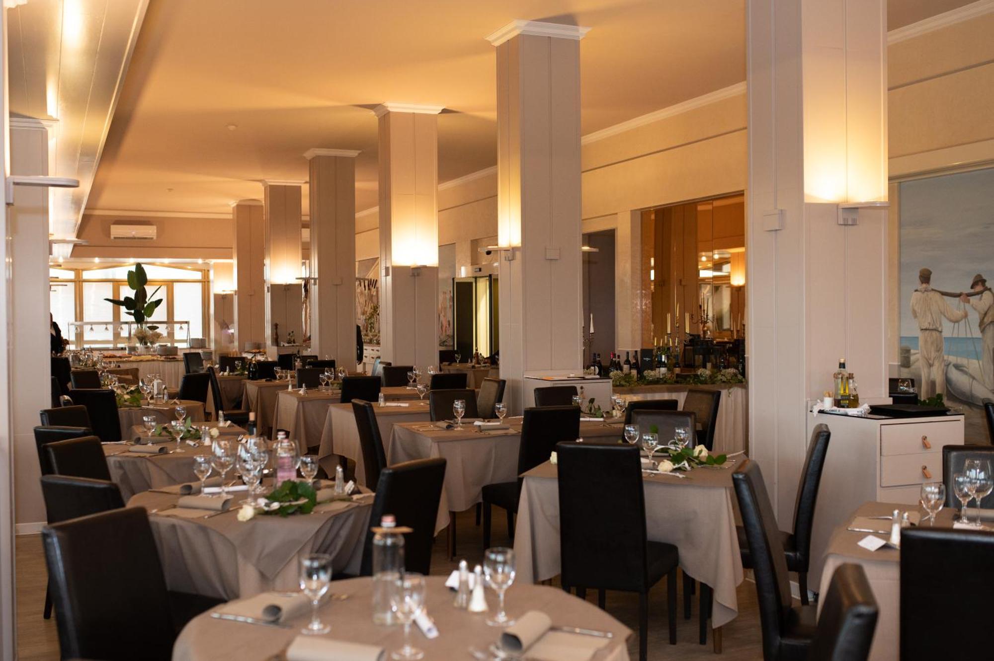 Rouge Hotel International Мілано-Маріттіма Екстер'єр фото